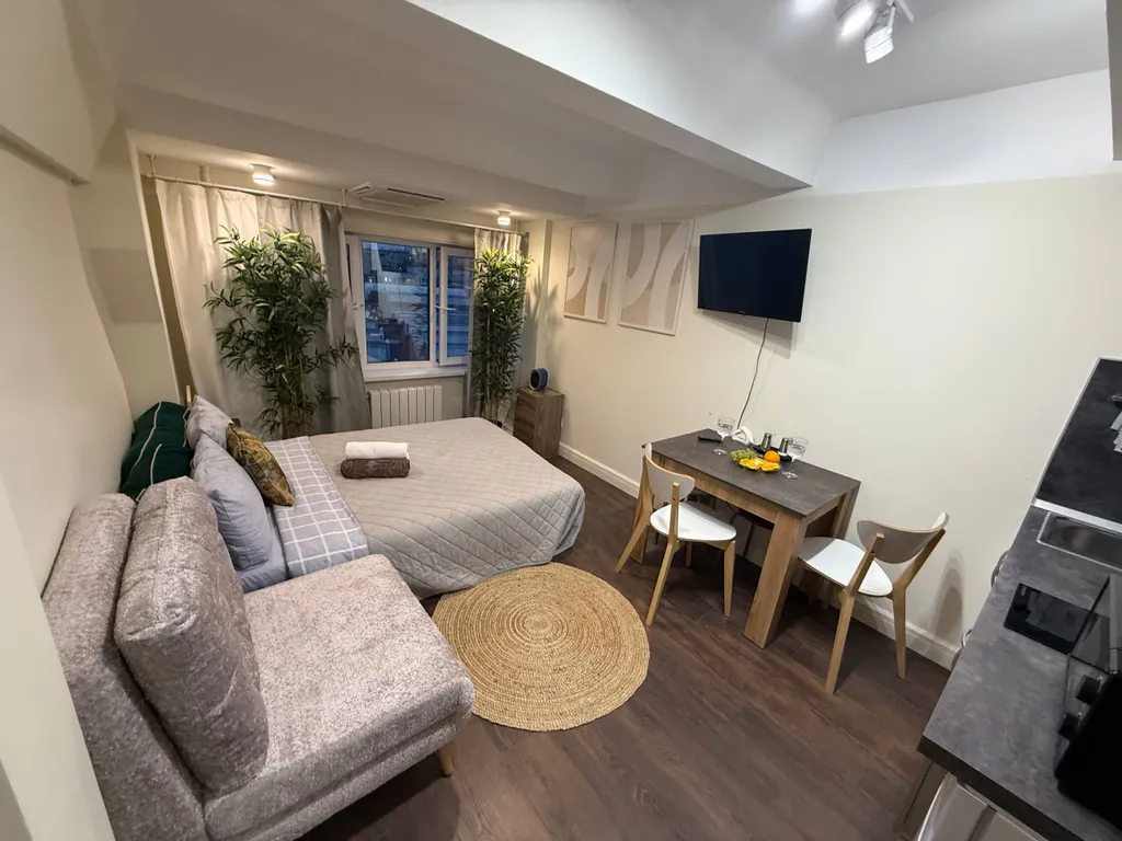 Квартира Квартира Студия и метро Сокол — Москва