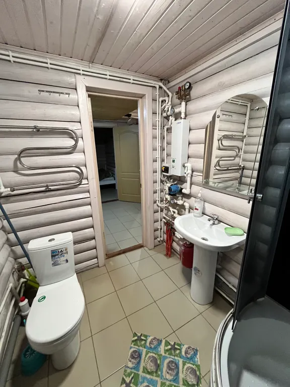 Коттедж Гостевой дом у озера в сосновом бору — Половина