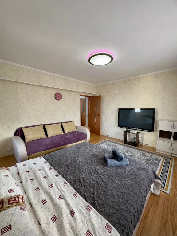 Двухкомнатная квартира напротив достык плаза в самале