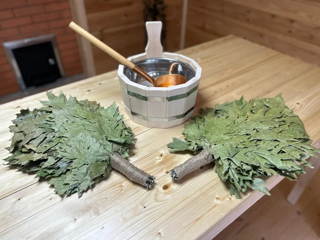 Новый загородный дом у реки с баней и бассейном