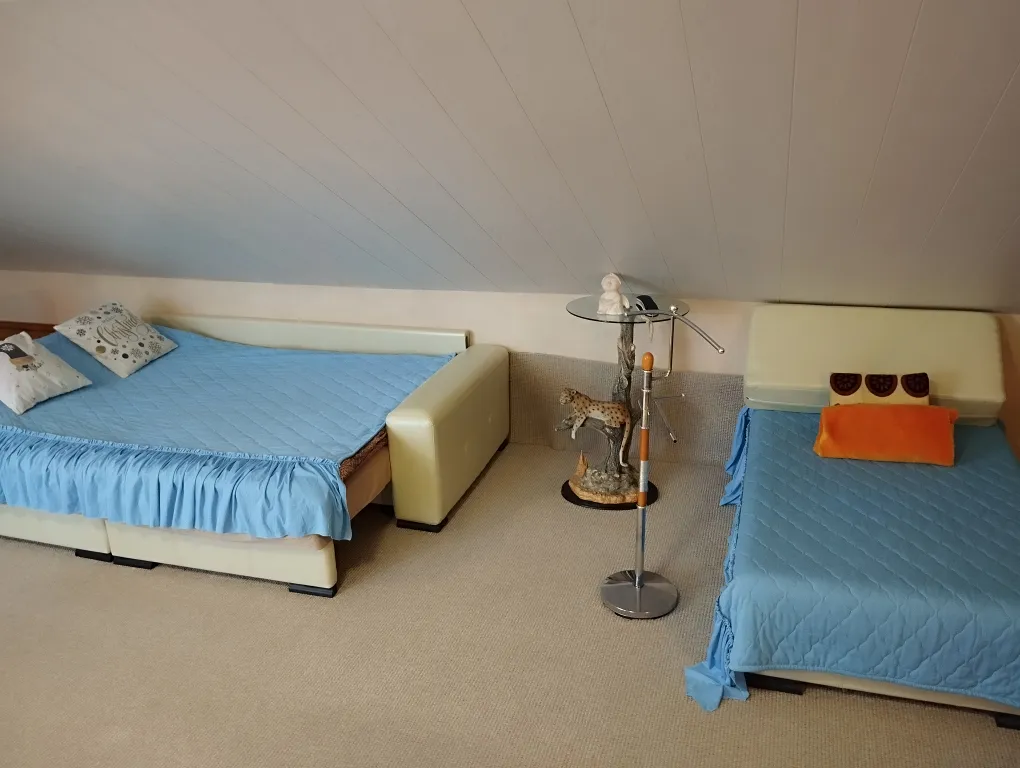 Апартаменты с бассейном
ДомКрус