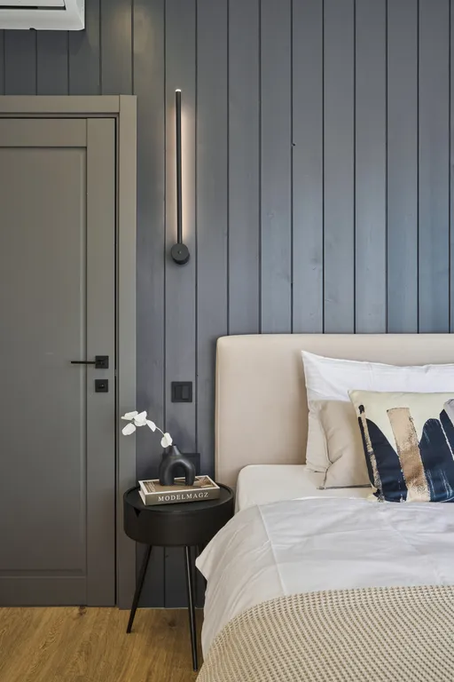 Просторный дом с сауной и камином в окружении леса и реки