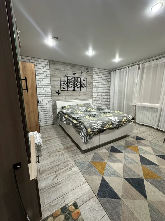 Квартира рядом с метро, от центра 10 минут