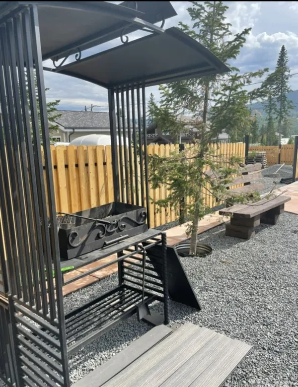 Дома с видом на гору