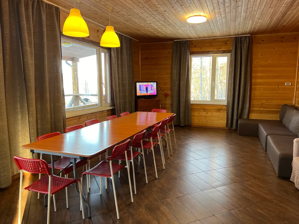 Уютный коттедж у озера