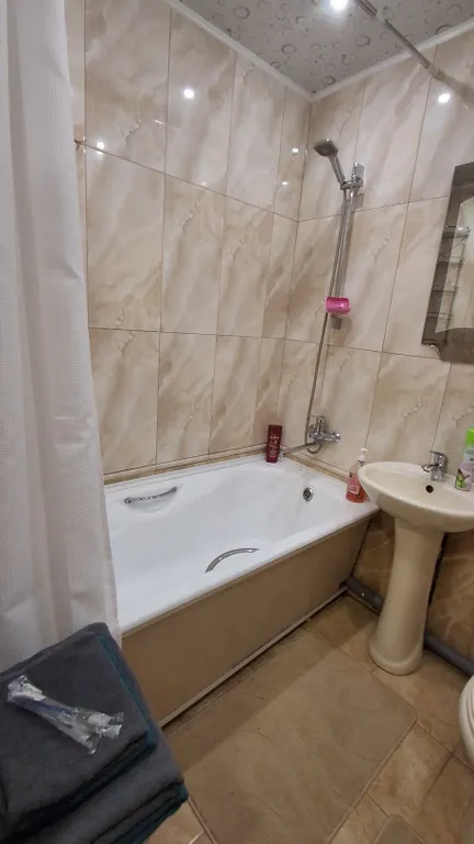 УЮТНАЯ 1-КОМНАТНАЯ КВАРТИРА , С СОВРЕМЕННЫМ РЕМОНТОМ