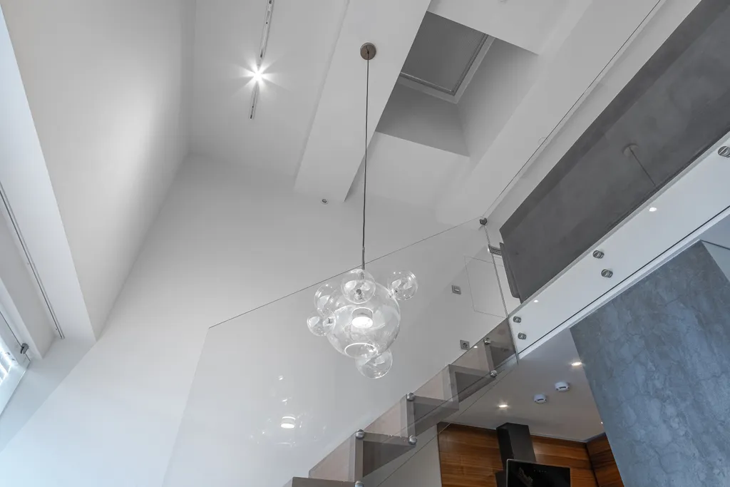 Двухуровневые апартаменты Смарт Хост с проектором и PS4