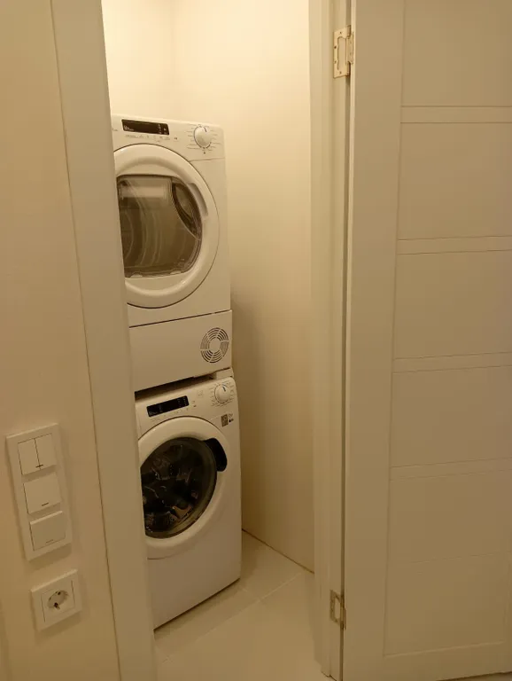 Двухкомнатная квартира в центре города с потрясающим видом из окна