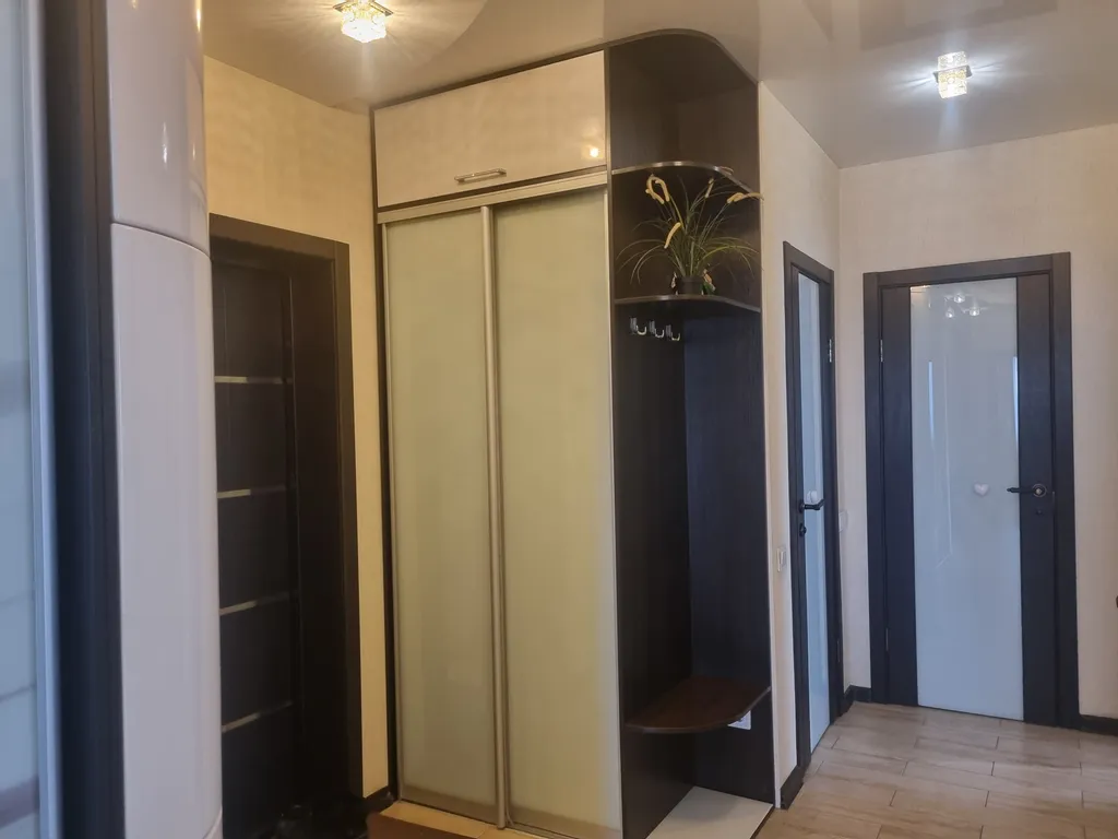 Элитная с джакузи и камином, центр, метро, парк, аква-парк, зоопарк, тцаура