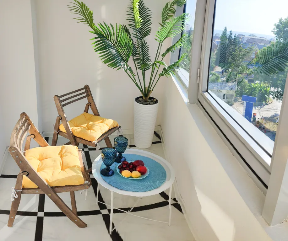 Квартира с 2 отдельными спальнями и кухней-гостинной недалеко от моря