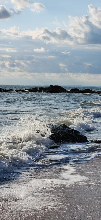 Коттедж Часть дома. 2 этаж, потрясающий вид на море — Осовины