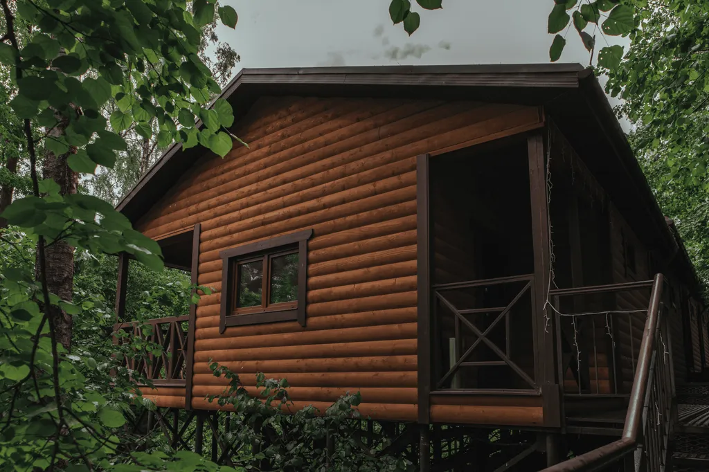 Дом для двоих с ванной и террасой
