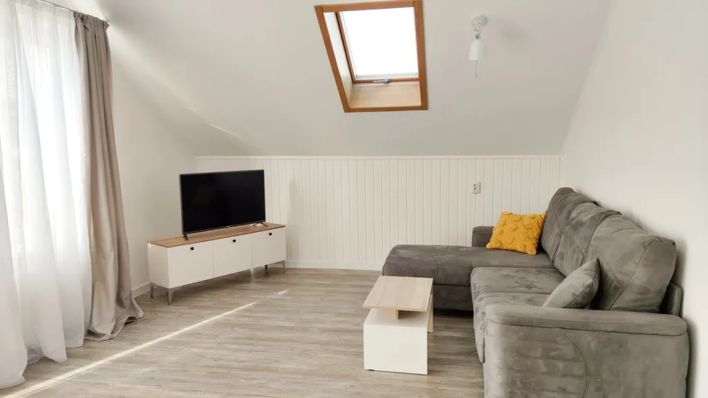 Дом вилла Надежда с видом на Владимирский собор, отдельный вход