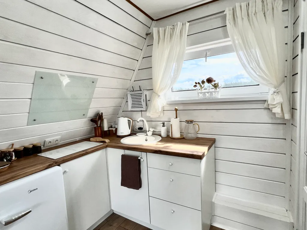 Уютный домик с банным чаном на территории