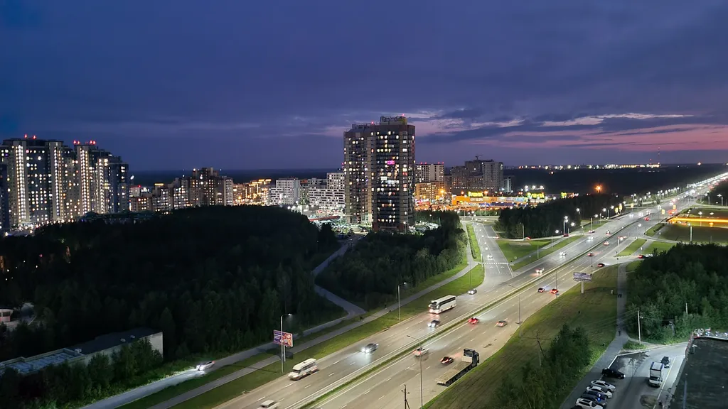 2 комнатная квартира возле тц Аура