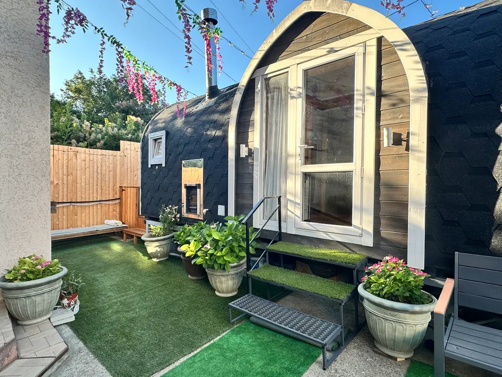 Загородный дом для семейного отдыха в 8 километрах от города