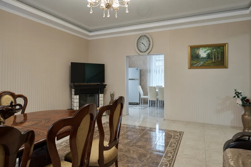 Большой, уютный семейный дом