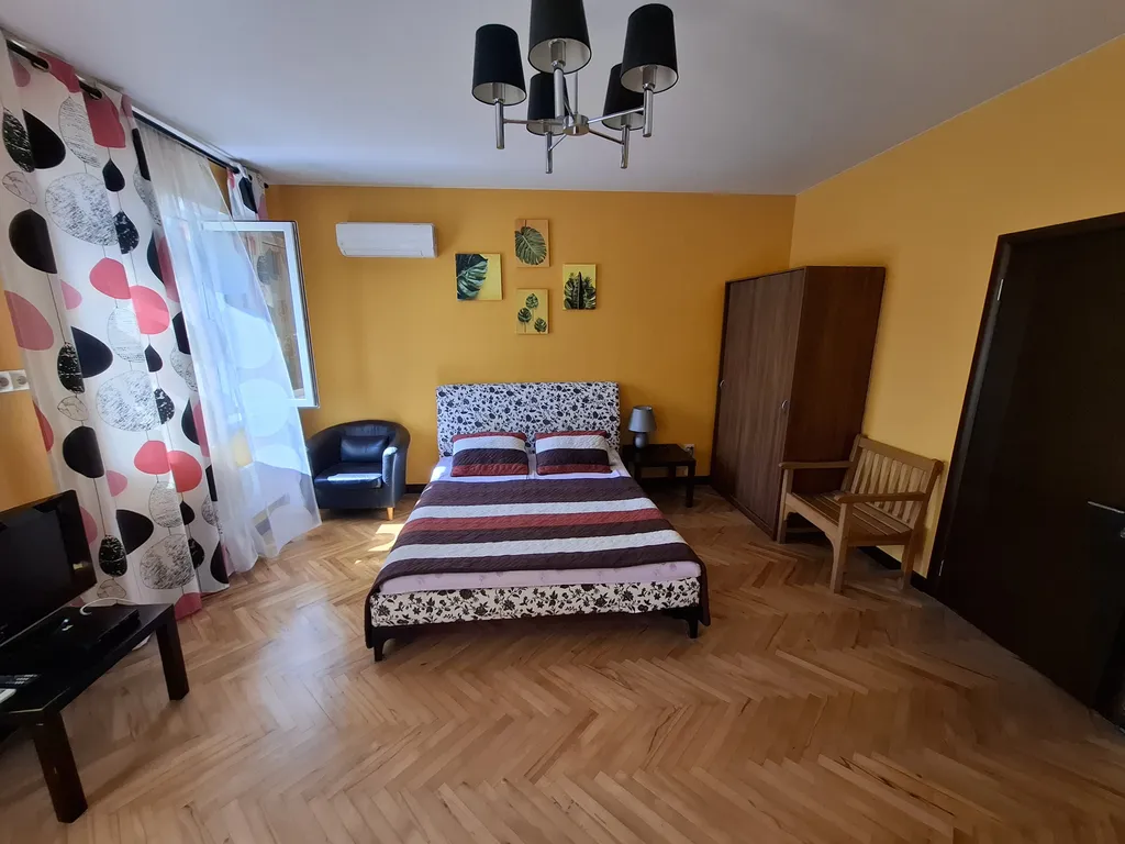 Квартира Комната в коттедже с бассейном — аренда посуточно в Джубга