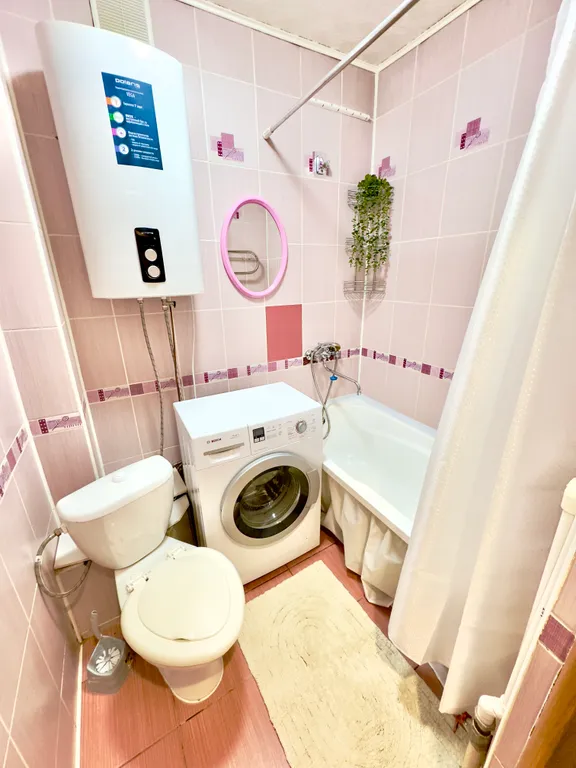 Уютная однокомнатная квартира диван+кровать в центе