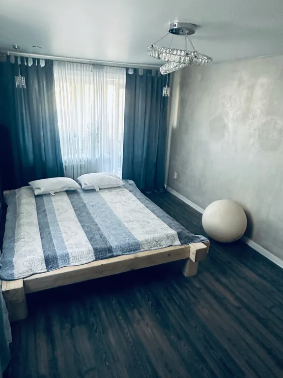 Уютная 2-я квартира в центре Красного камня — аренда посуточно в Нижний Тагил