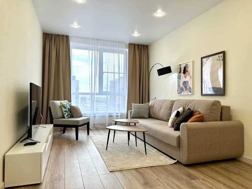 Квартира с видом на сквер и фонтан — аренда посуточно в Ставрополь