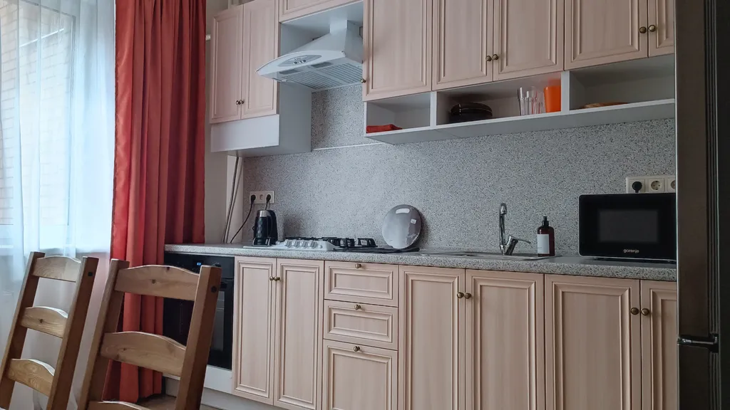 Евротрешка Pink с видом на воду и выходом на пляж