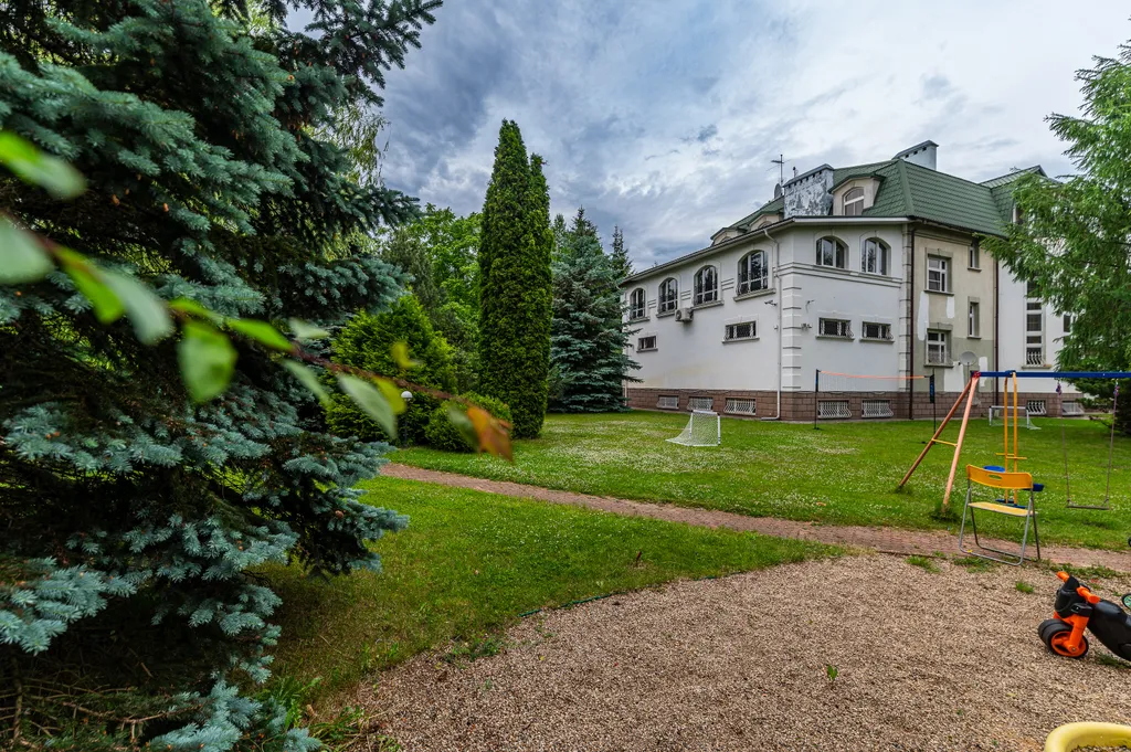 Коттедж с бассейном и сауной в Красногорске — аренда посуточно в Красногорск