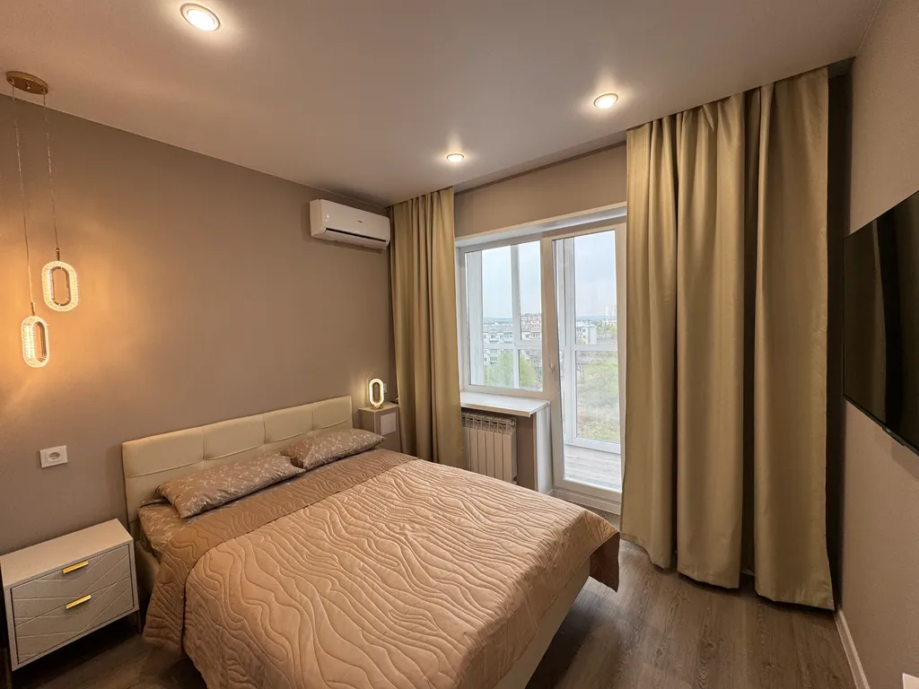 Квартира с современным ремонтом на Междуречье