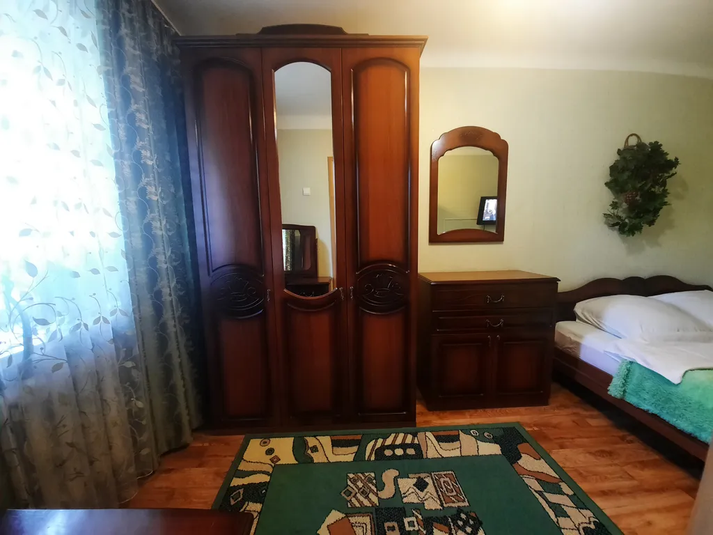 Чистая и уютная 2-комнатная квартира недалеко от ЖД вокзала