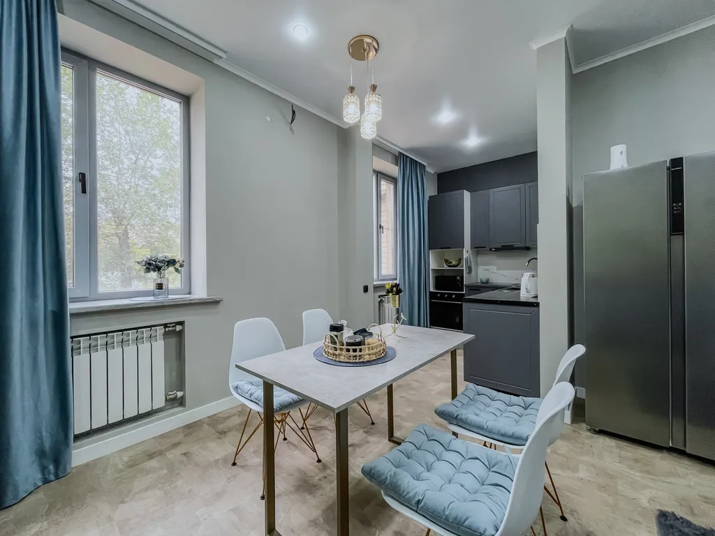 Стильная квартира с кроватью king-size