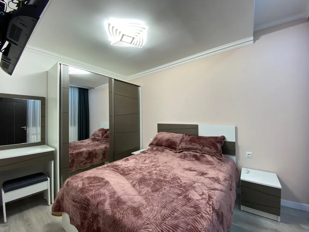 Уютная квартира с евроремонтом в центре города