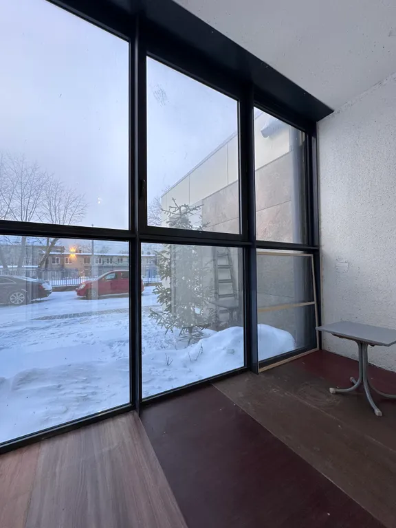 Студия в Искре