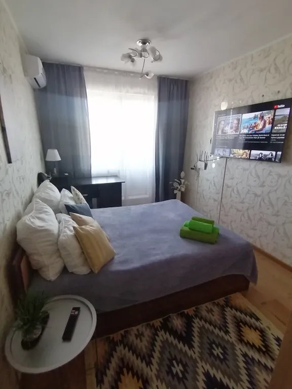 С видом на сад победы, рядом с оптик-центром, okoris и медеор ом