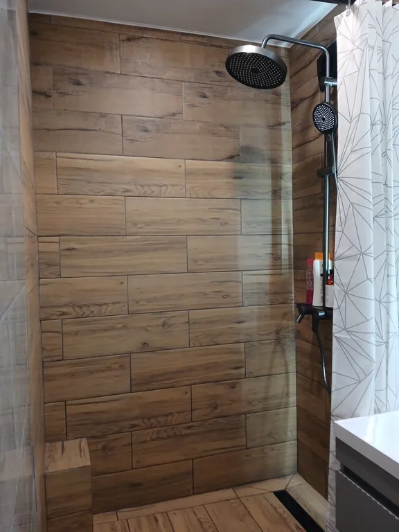 "Квартира в центре города с видом на горы"