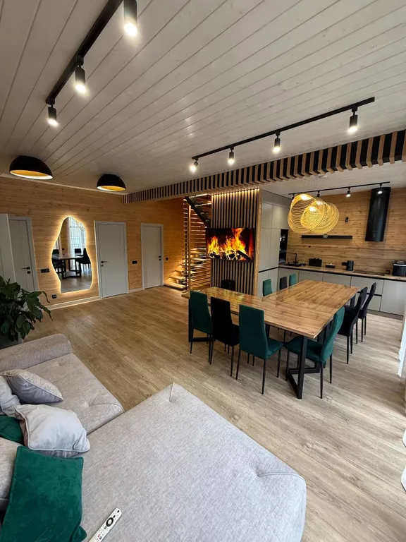 Дом 150m2 — чан, панорамные окна, кухня
