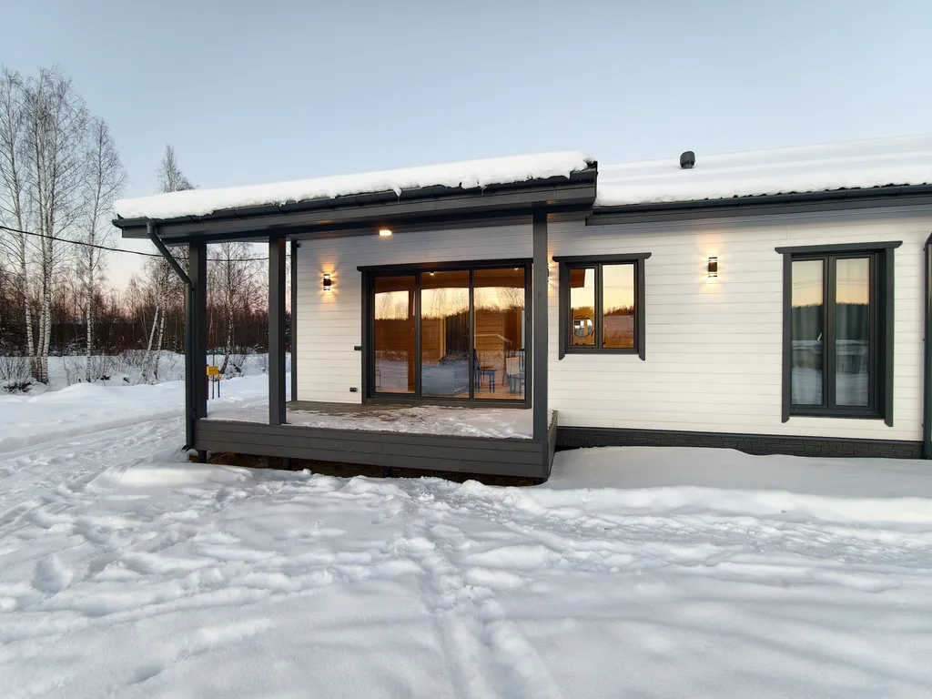 Коттедж Таунхаус на Красном озере — Светлое