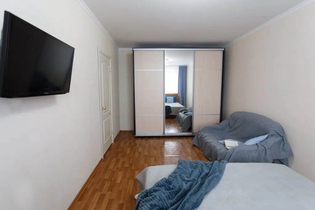 Уютная квартира в удобной локации около мнтк