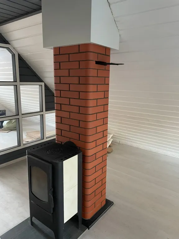 Уютный дом на берегу речки, в финском стиле