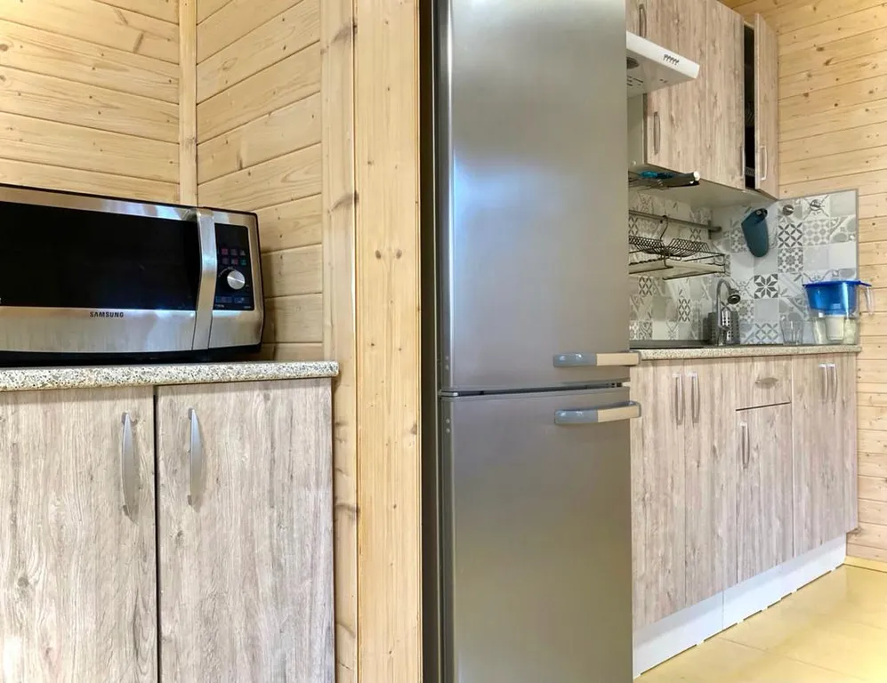 Уютный дом на берегу озера "Прозрачный берег №2"