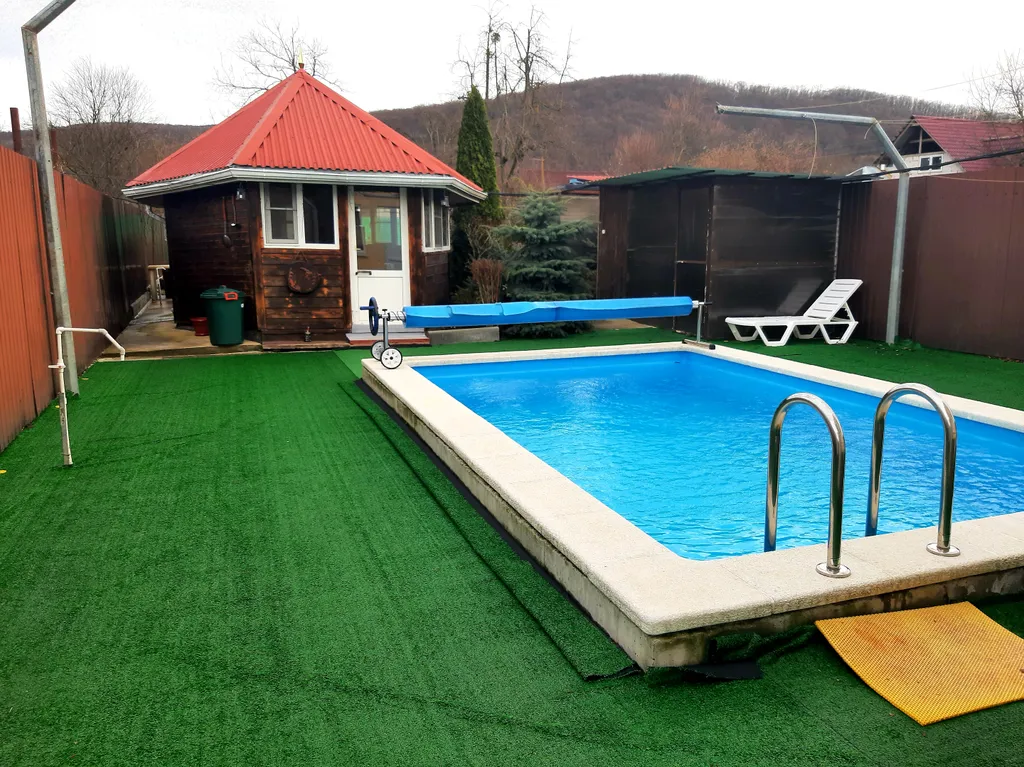 Уютный дом с баней и бассейном