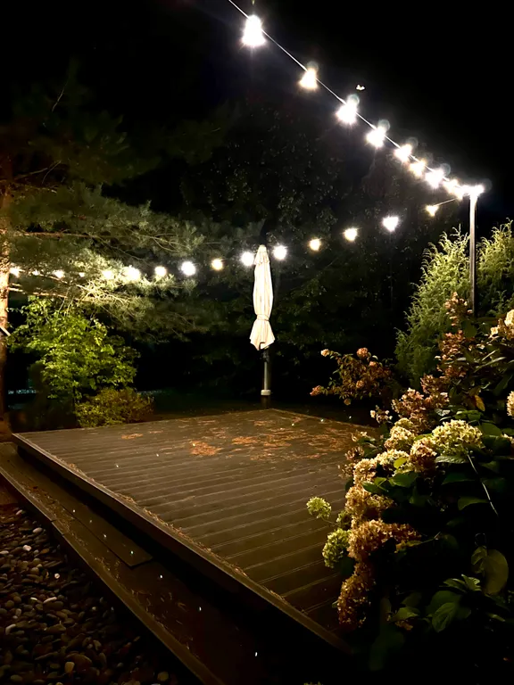 Коттедж Атмосферный дом из бревна с камином и сауной у водохранилища — Маслово