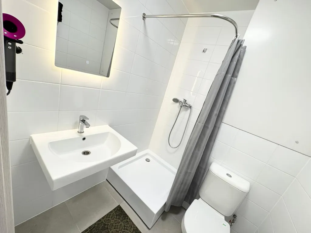 Студия с тремя раздельными спальными местами