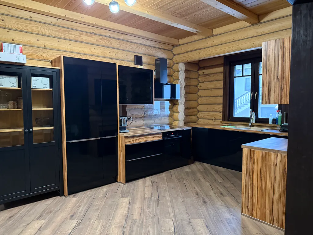 5-комнатный Дом