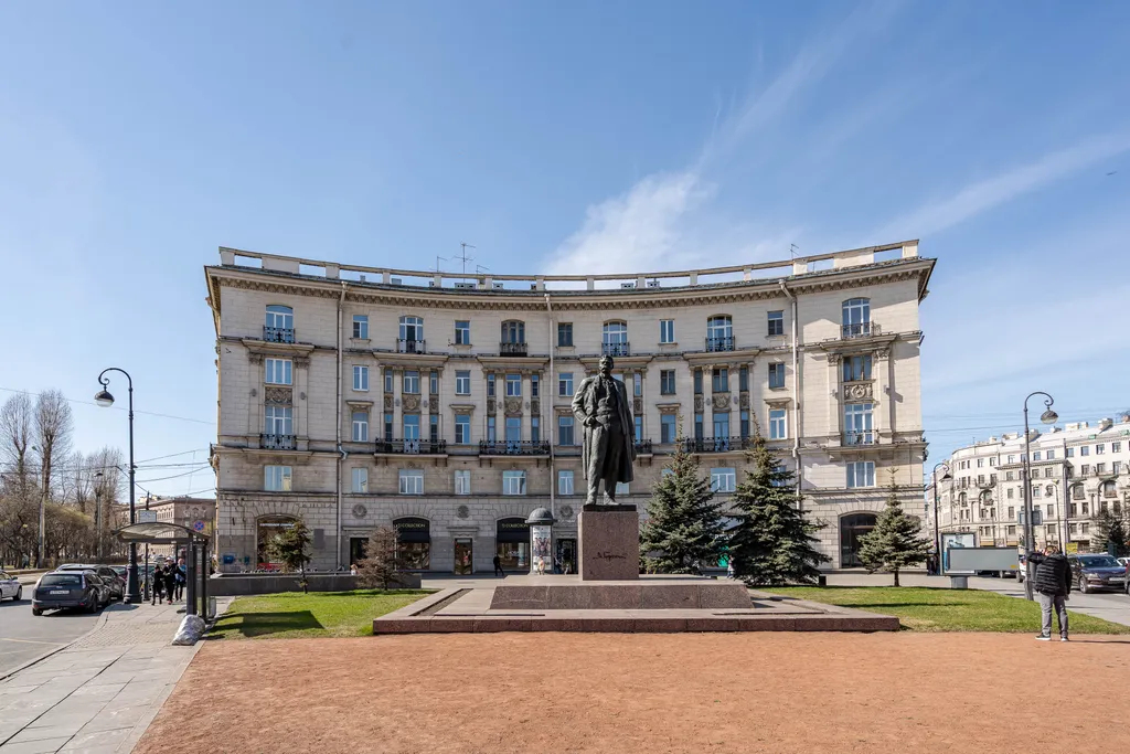 Уникальная студия в самом центре в 2 минутах до метро