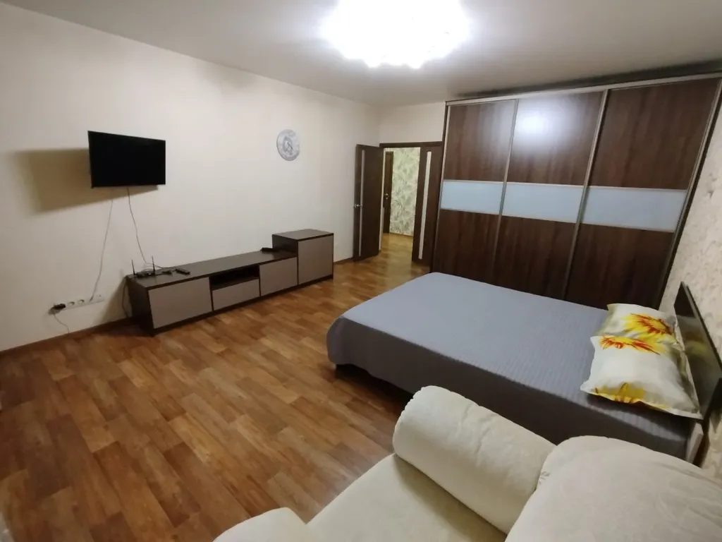 Квартира 1-к.квартира 50м² ул.Сибгата Хакима 42 — Казань