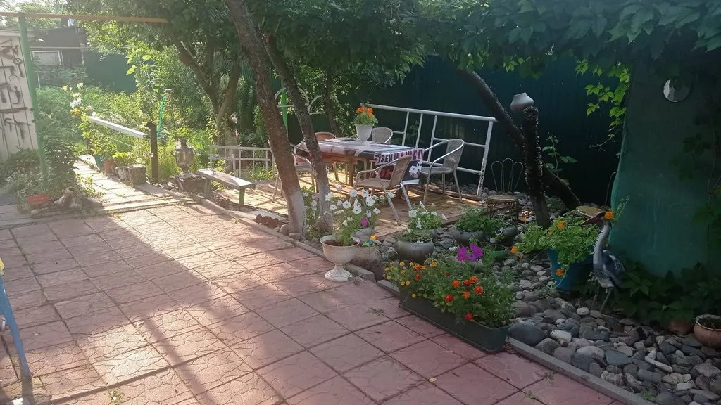 Уютный русский дом у верхнего пруда