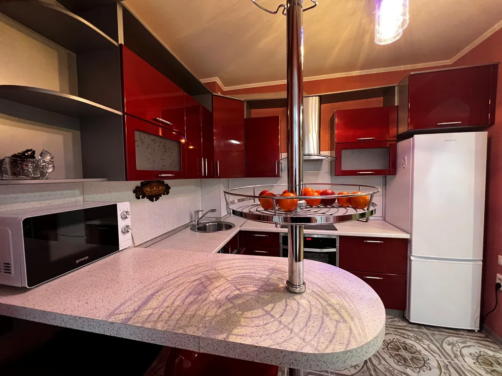 Отличная 2-я квартира в центре