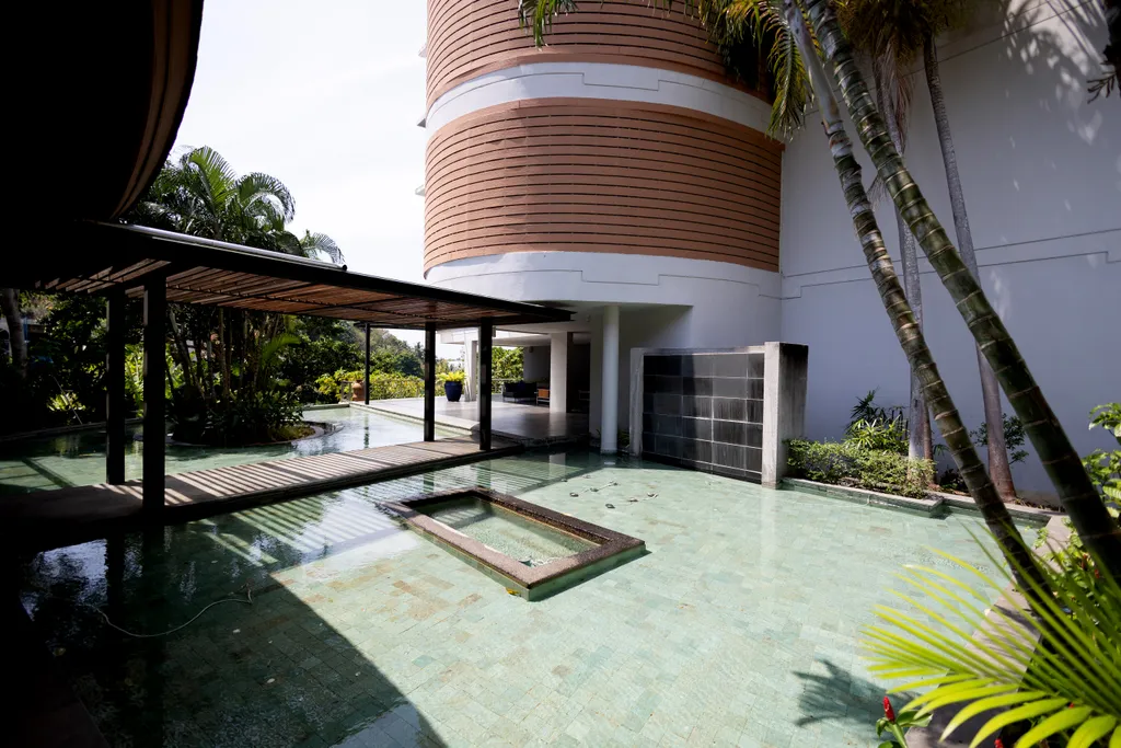 Семейные апартаменты Veloche на Кароне