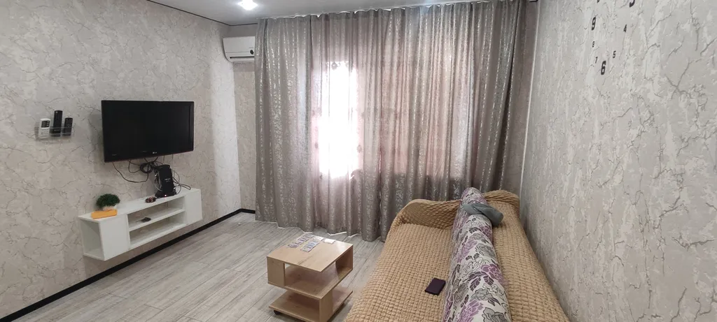 Уютная квартира в центре поселка