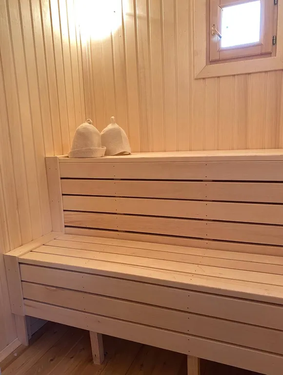 Коттедж Домик на берегу реки с сауной и горячей бочкой Фурако — Новый Быт